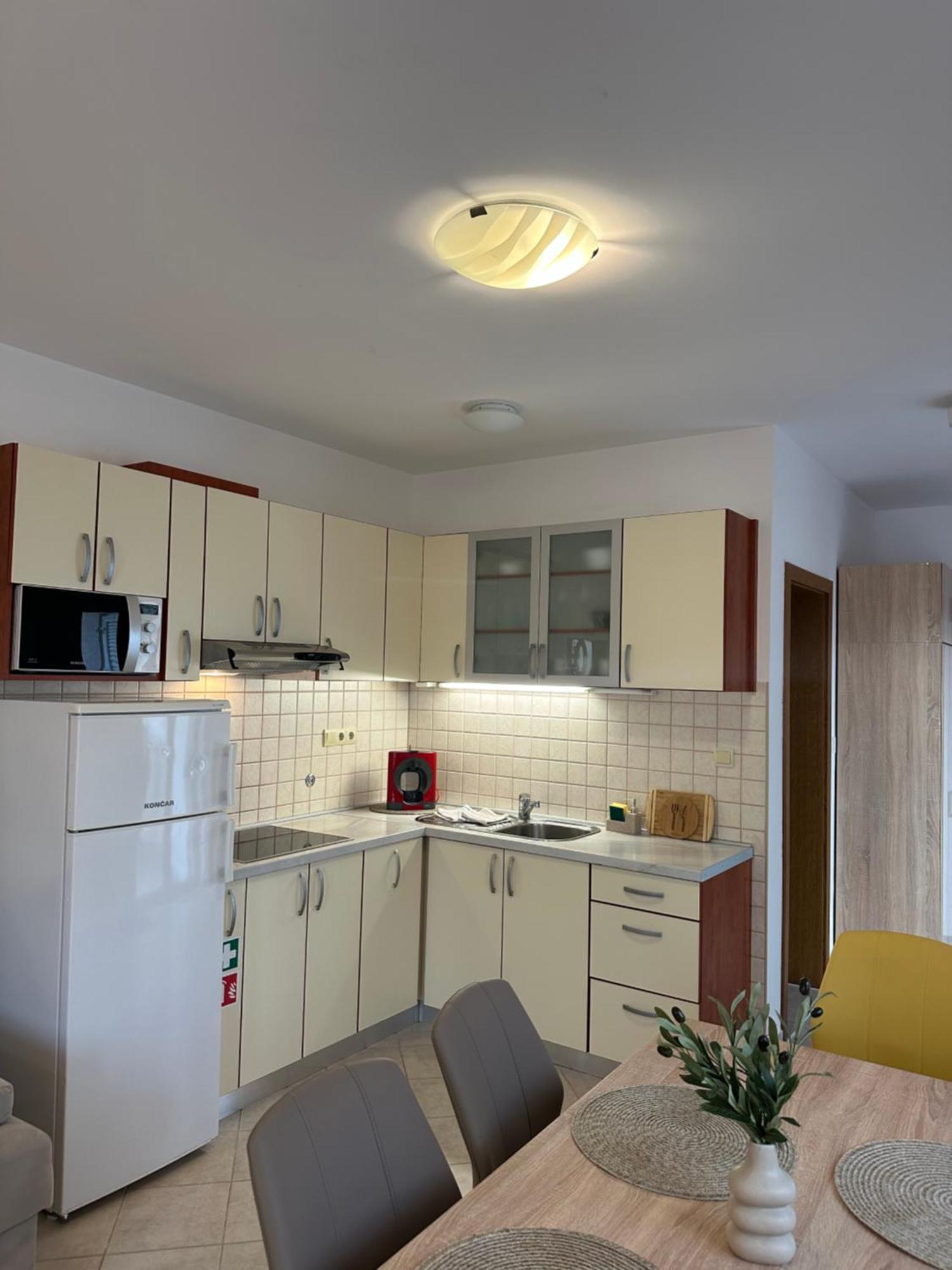 Apartmani Samec Novalja Exterior photo